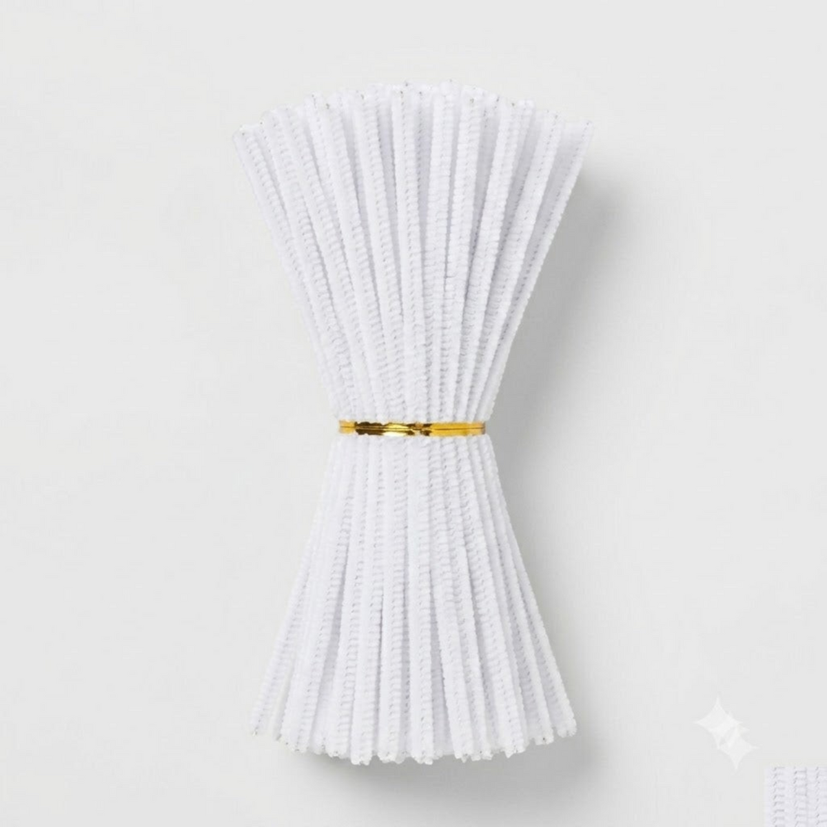 Set de 100 limpiapipas blancos de Importadora Acacia para manualidades, flexibles y de 30 cm de largo.